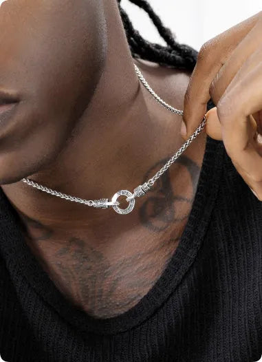 Women's S925 sterling silver clavicle necklace with pendant on a delicate chain.