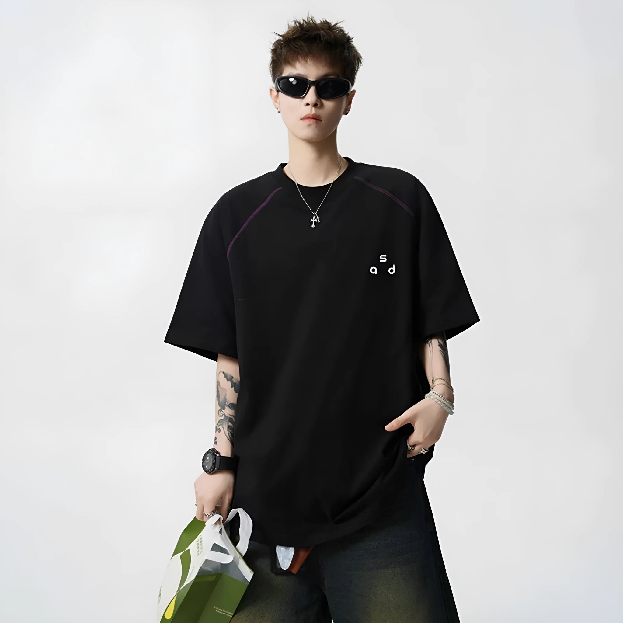 Cotton letter print short-sleeve T-shirt, loose fit round neck, available in black, white, sizes M to 2XL