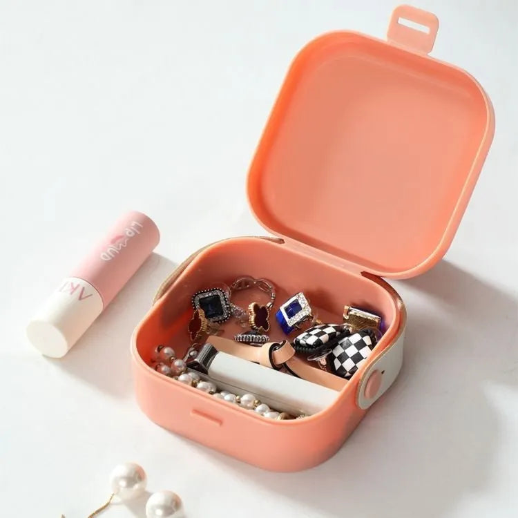 Medium polypropylene cable storage organiser box in Nordic white with covered design for headphones and data cables