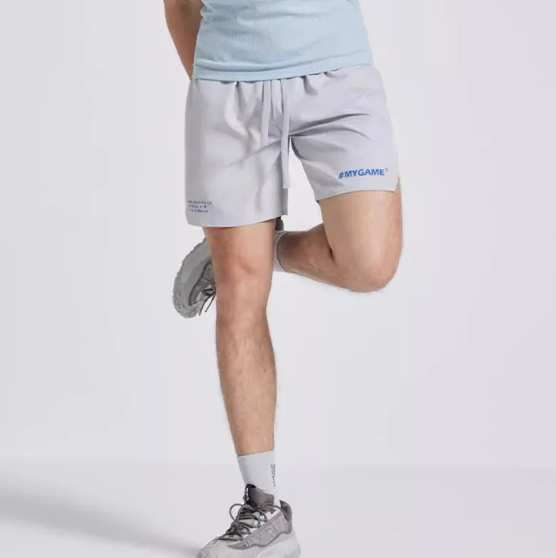 Men's training fitness shorts in four colours with moisture-wicking fabric for gym workouts
