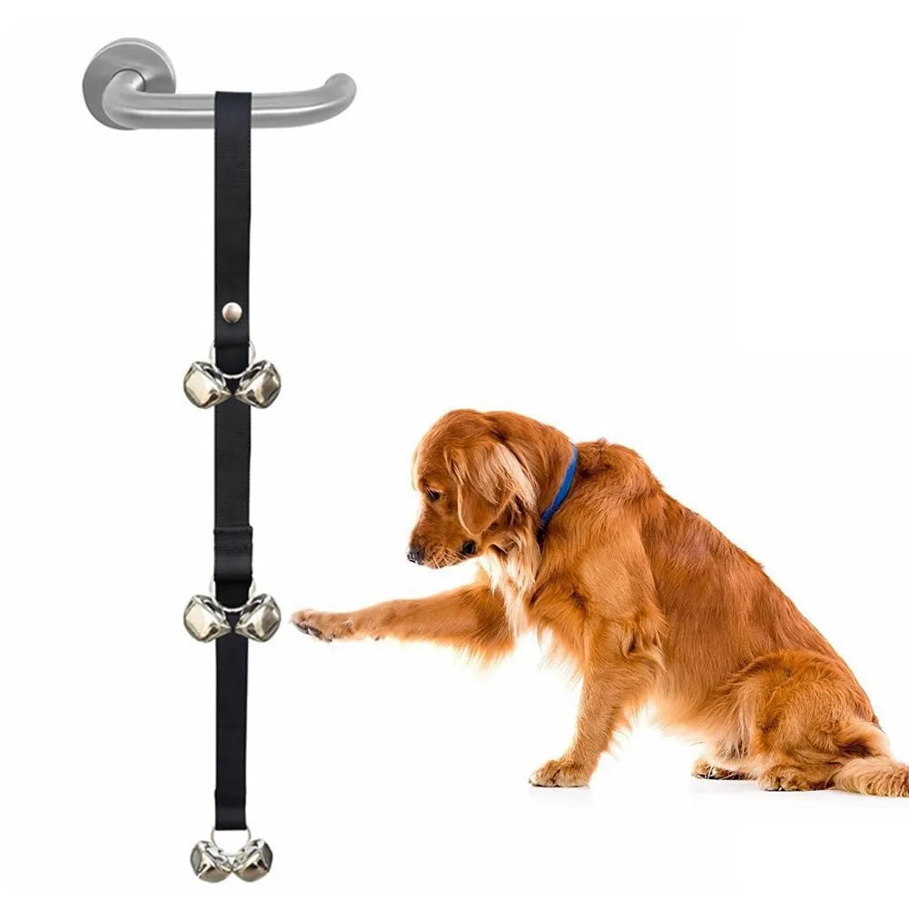 Dog doorbell with 7 extra large metal bells and 1.4 metre adjustable nylon leash for puppy toilet training
