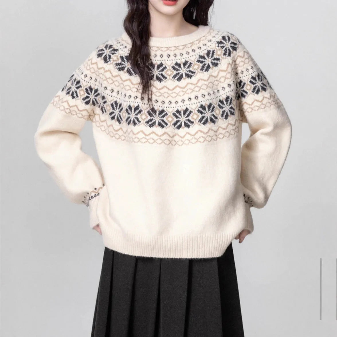 Women's milky white fair isle geometric pattern crew neck pullover sweater