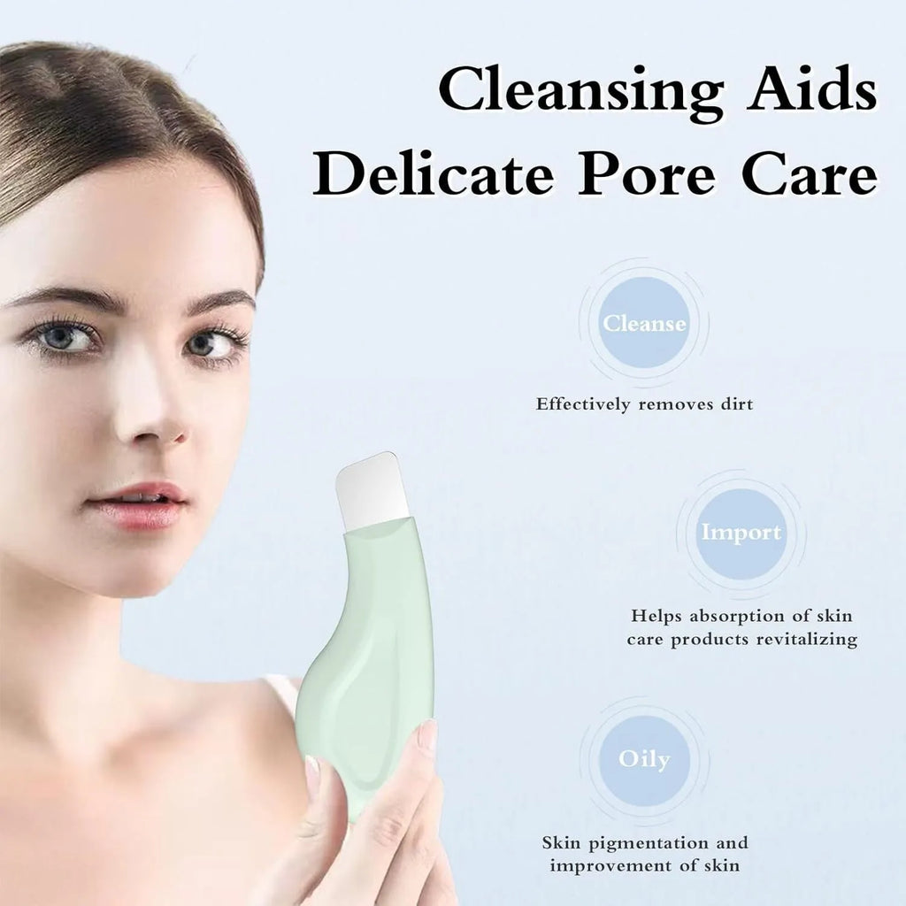 Green stainless steel blackhead remover tool with a non-slip handle for face and nose pores.