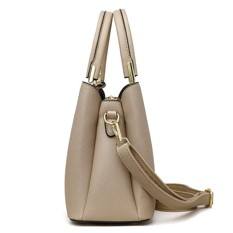 Women's PU shoulder messenger bag in urban simplicity style with multi-layer interior organisation