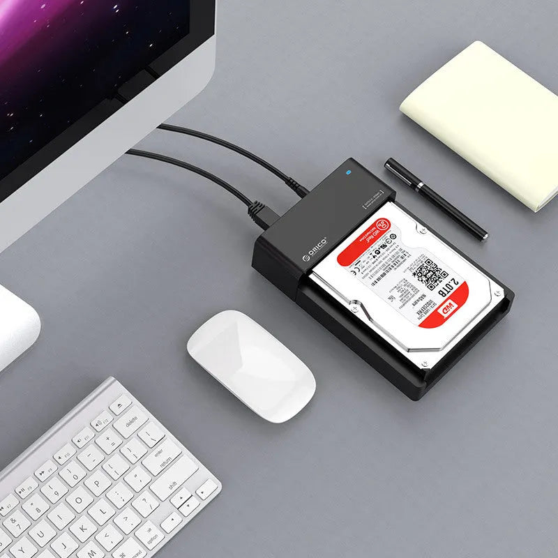 Black hard disk enclosure for 2.5 and 3.5 inch SATA drives with USB cable