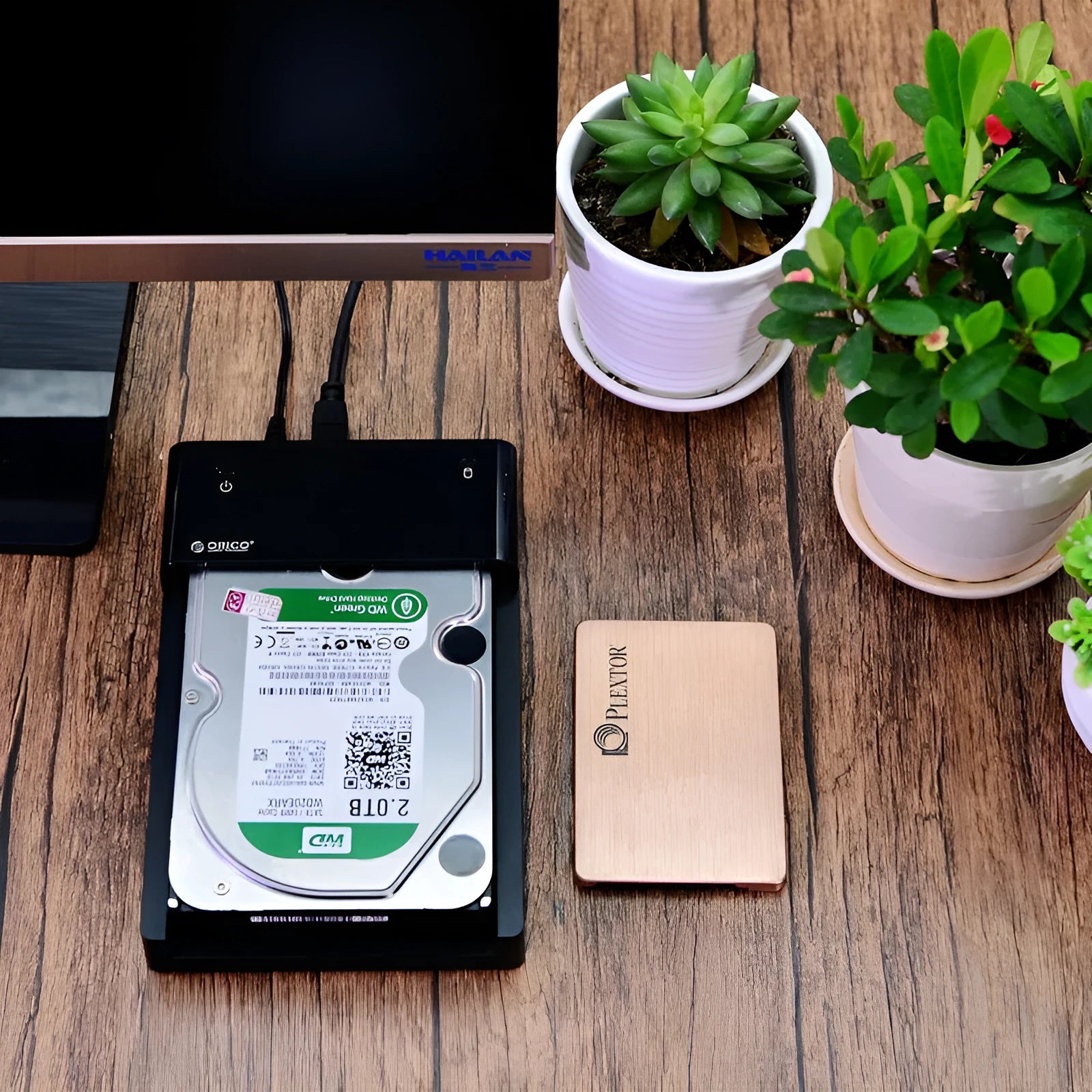 Black hard disk enclosure for 2.5 and 3.5 inch SATA drives with USB cable
