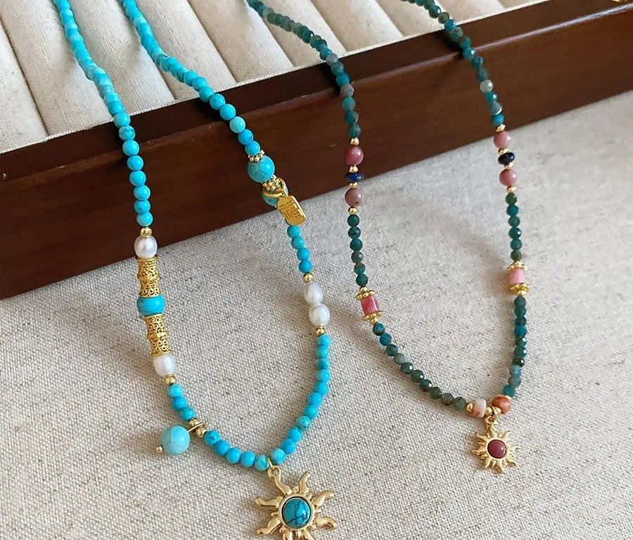 Stone sun pendant freshwater pearl necklace with adjustable clavicle chain in French court style