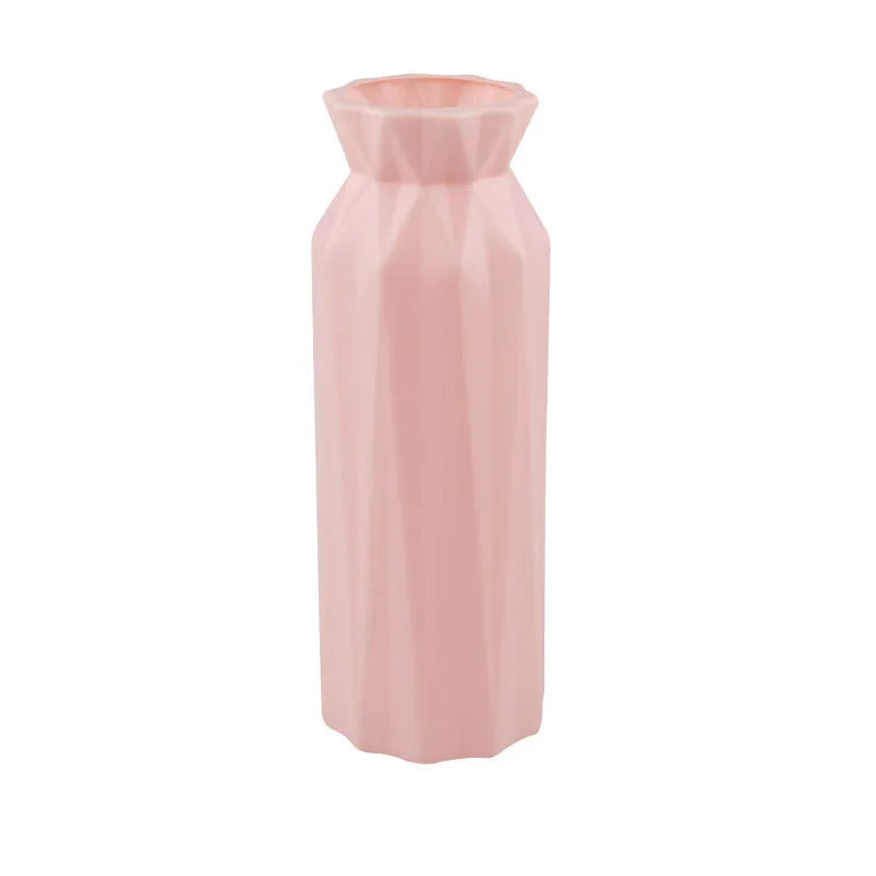 Green drop-resistant melamine vase with 7.2cm base diameter on a desktop