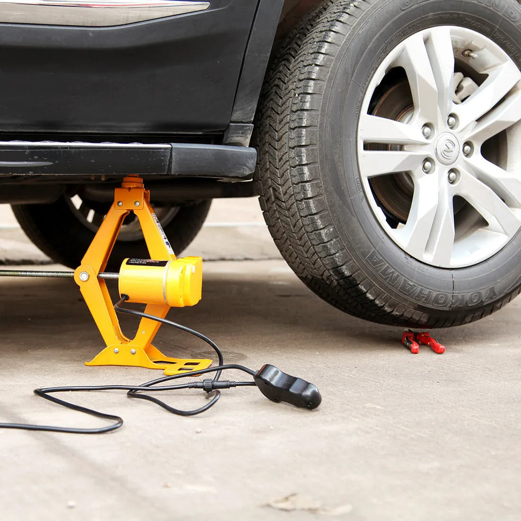 TY002 vehicle-mounted electric hydraulic jack kit with 2-tonne capacity on 5kg base