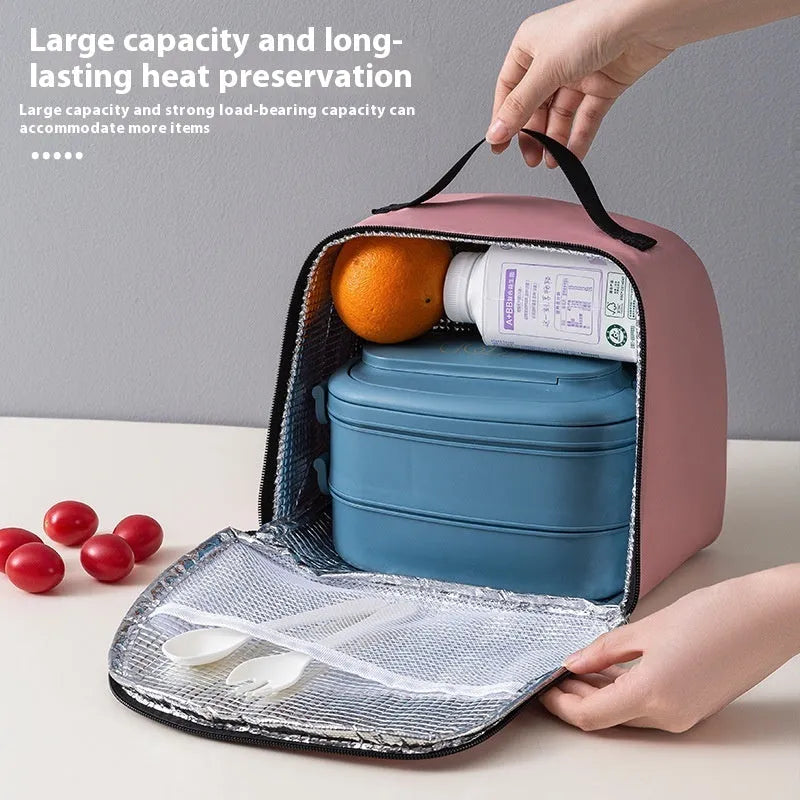 Insulated lunch box bag in textured cloth material with large capacity for picnics