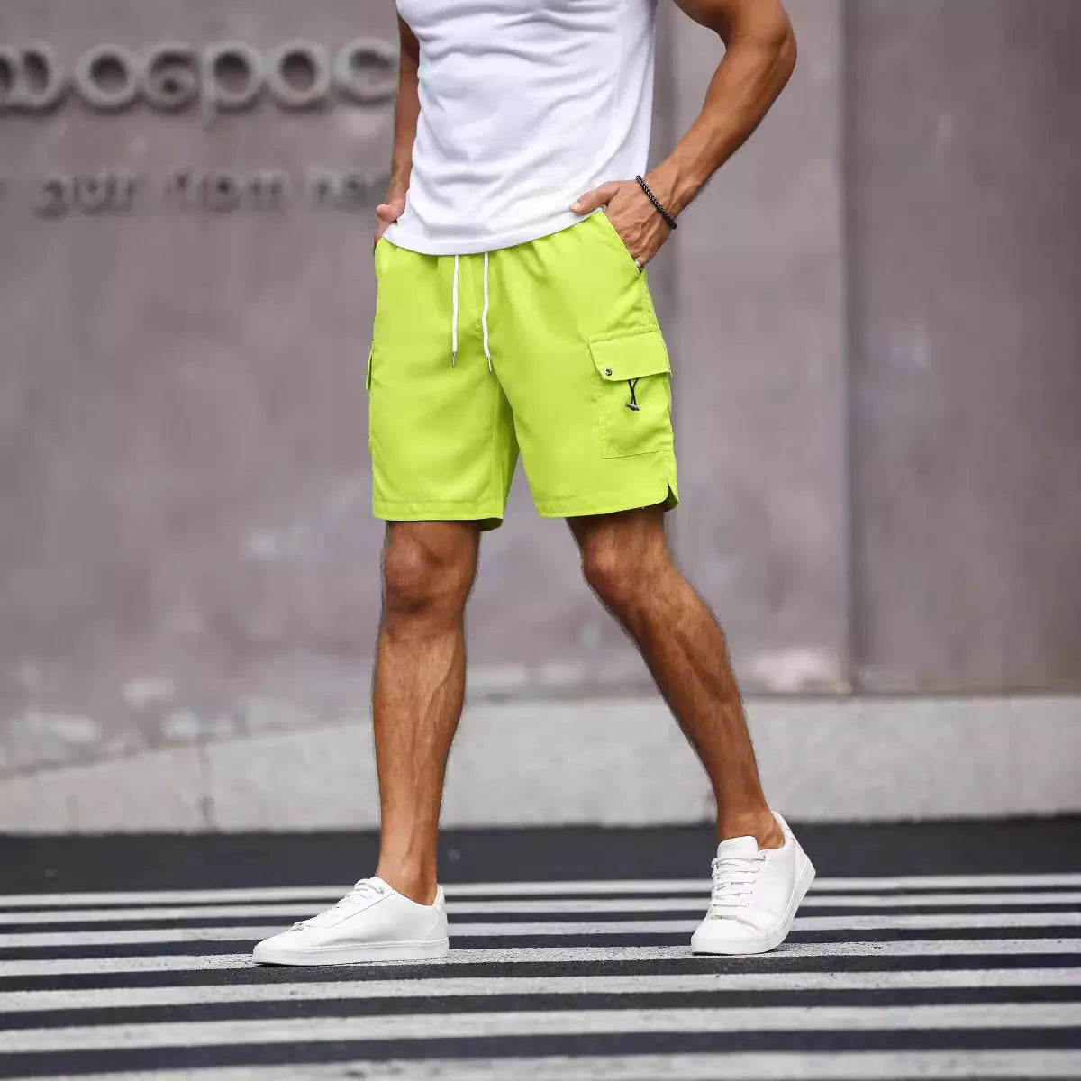 Men's straight-leg work shorts in cool silk cotton fabric, available in fluorescent green and army green colours