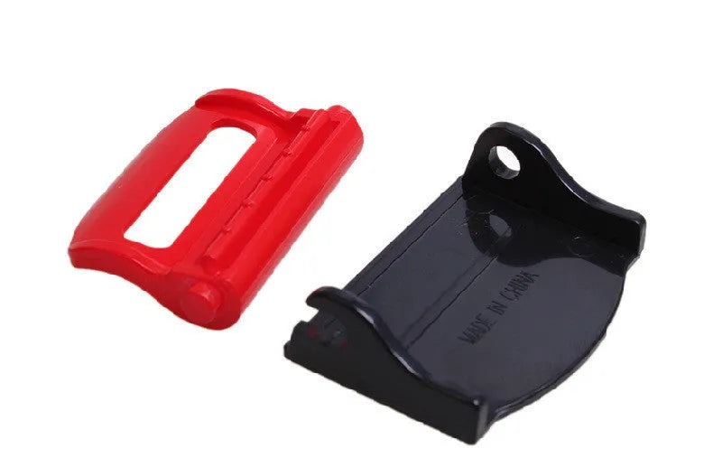 Pack of two black ABS plastic seat belt clips model SD-1401 in blister cardboard packaging
