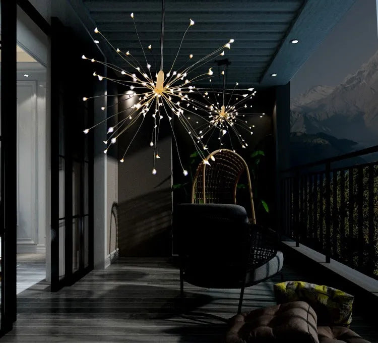 Solar-powered LED meteor shower light with warm-colour starry decoration for indoor and outdoor use