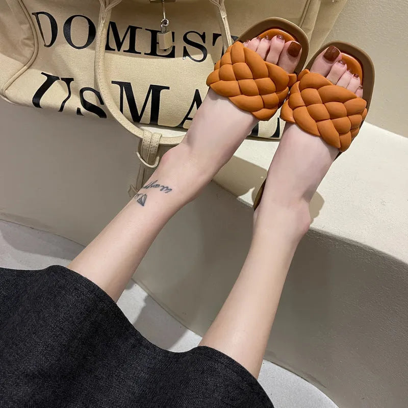 Women's plaid pattern PVC beach sandals with thick anti-skid sole in green colour.
