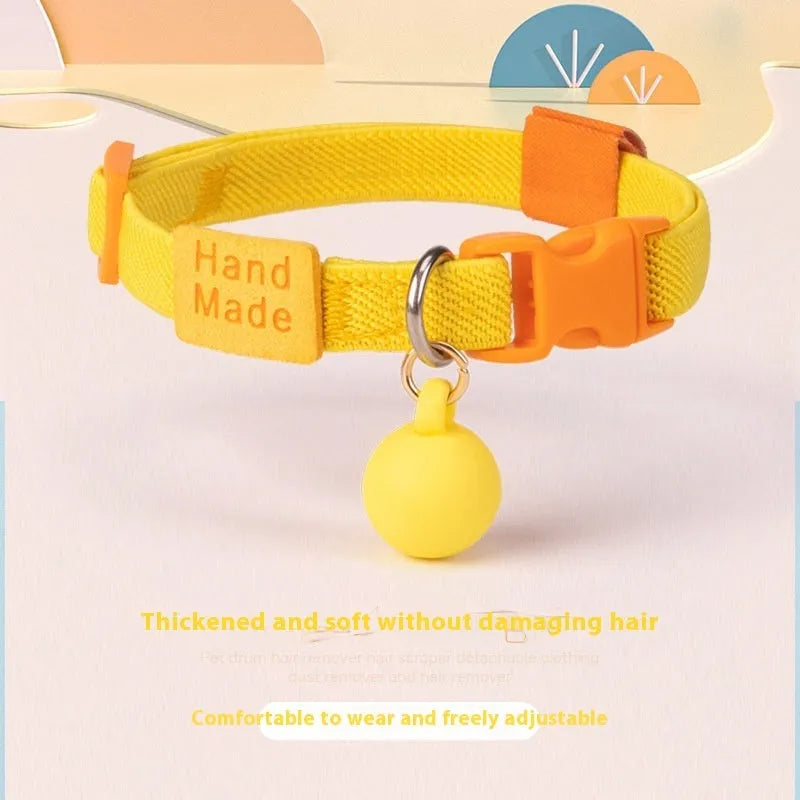 Small dog collar in polyester with high elasticity adjustment between 22-32cm showing seven colour options