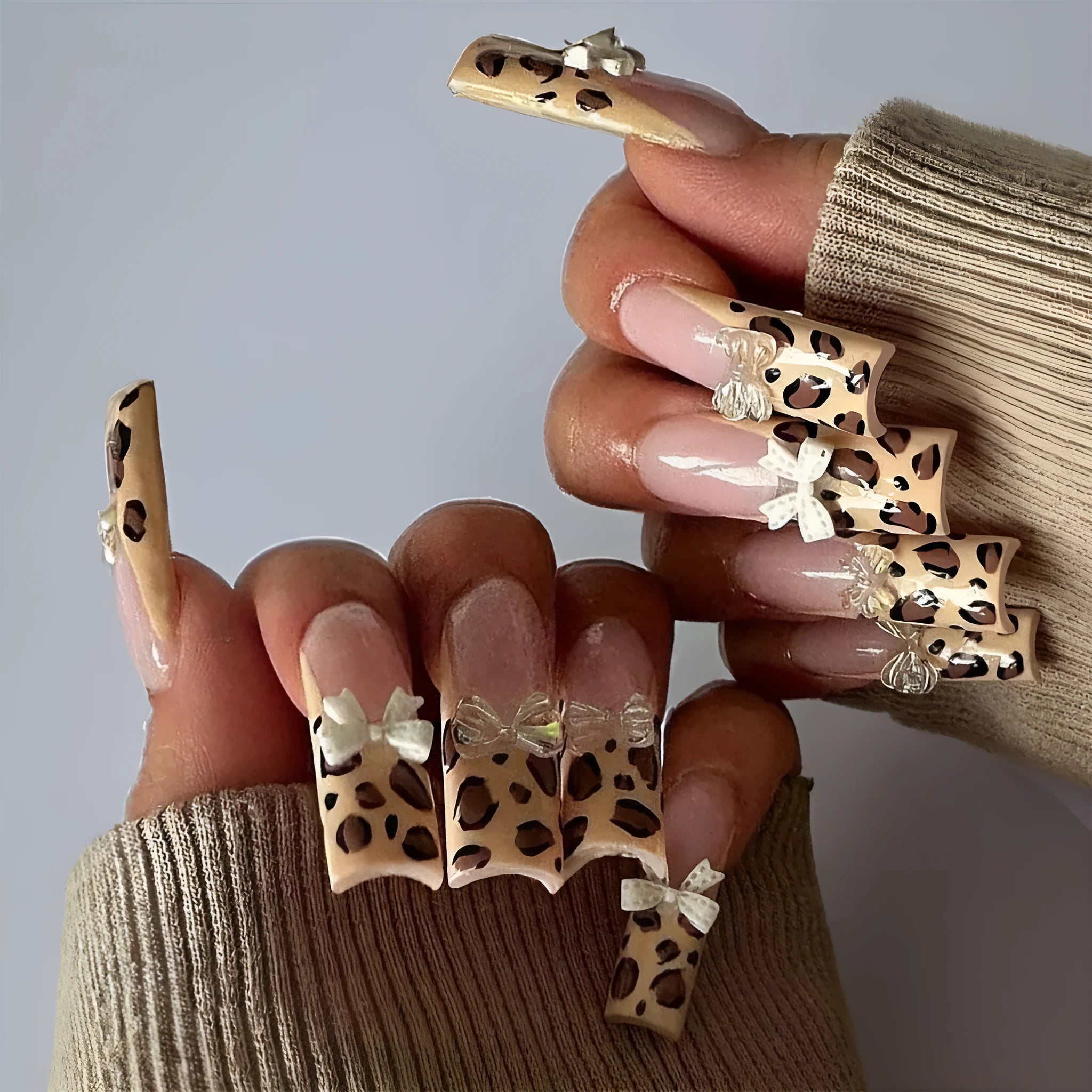 Leopard print butterfly design false fingernail set for ladies nail art manicure