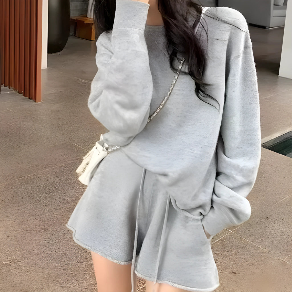 Women's loose-fitting sweater and knitted wide leg shorts two-piece set in multiple colour options