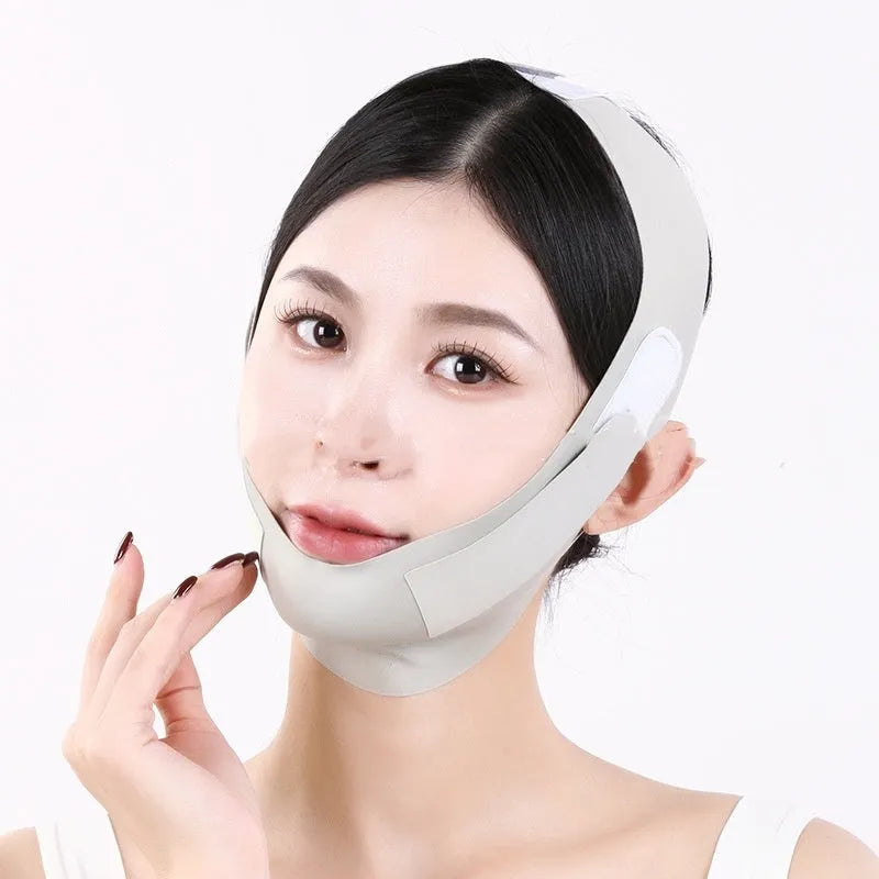 Small V face shaping mask in light breathable fabric with lifting bandage design