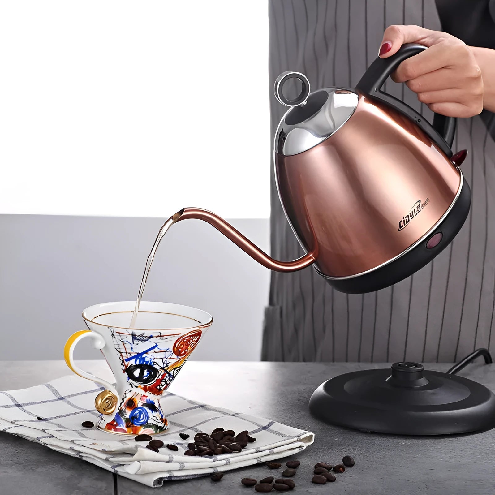 Full-automatic stainless steel kettle with touch control panel in gold colour