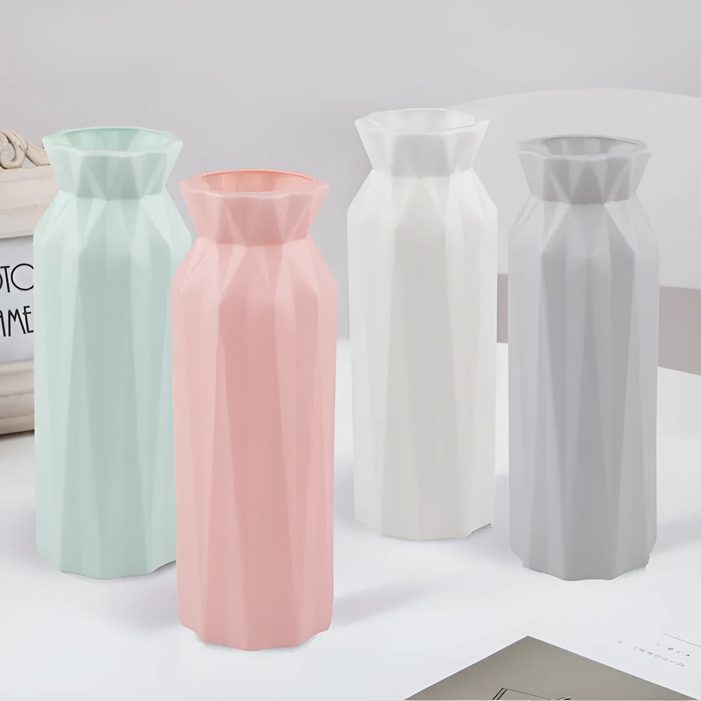 Green drop-resistant melamine vase with 7.2cm base diameter on a desktop