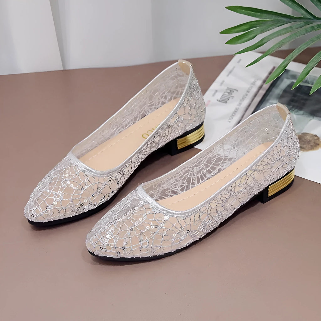 Low-cut women's summer casual flat Gommino shoes in silver with composite and microfiber upper