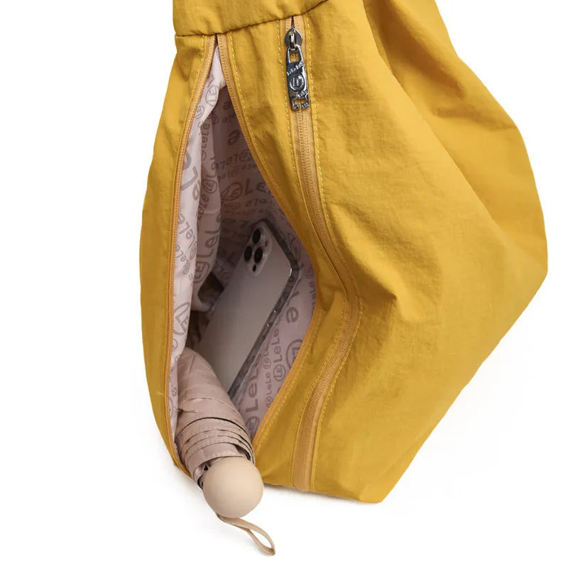Women's heart-shaped nylon crossbody bag in black, blue, khaki or yellow with large capacity