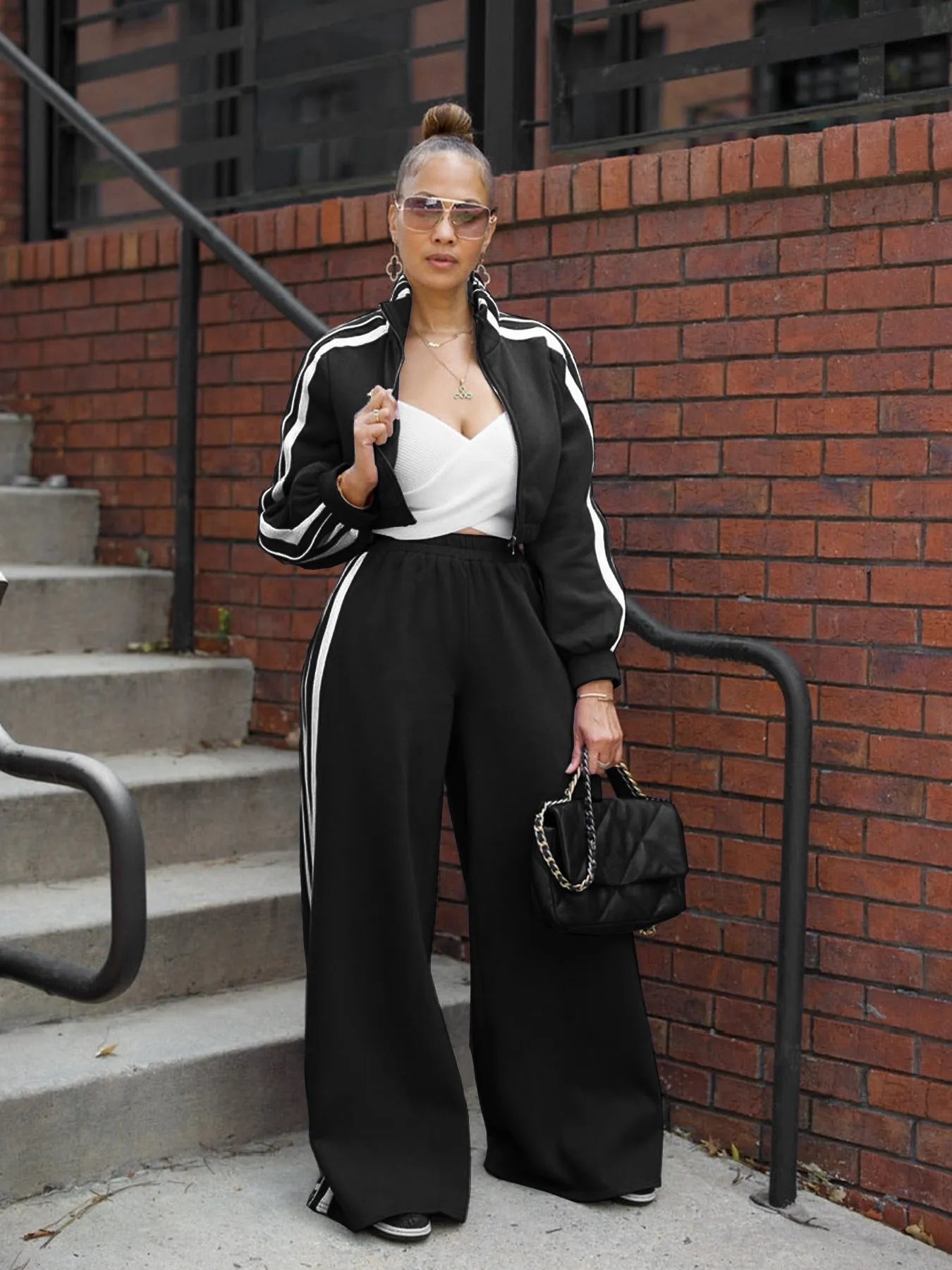Striped two-piece zipper sweater set in polyester fabric with street hipster styling