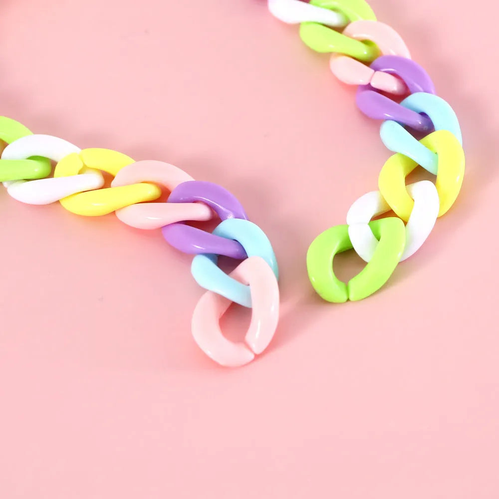Adjustable pet collar in macaron candy colours with S and M sizing options for cats, dogs and rabbits