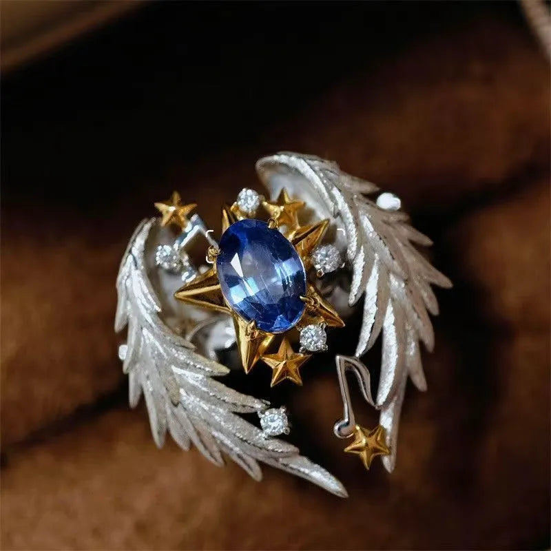 Adjustable geometric alloy ring with open mouth design in polished finish