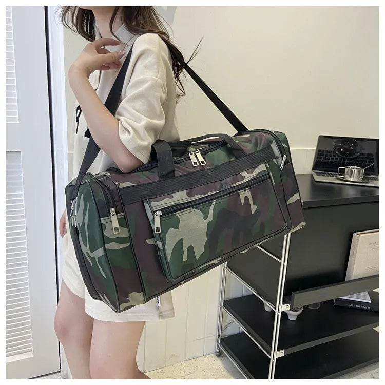 Camouflage pattern waterproof luggage bag with striped polyester lining showing under 20L capacity