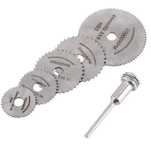 Set of circular saw blades and mandrel for woodworking with high-speed steel construction