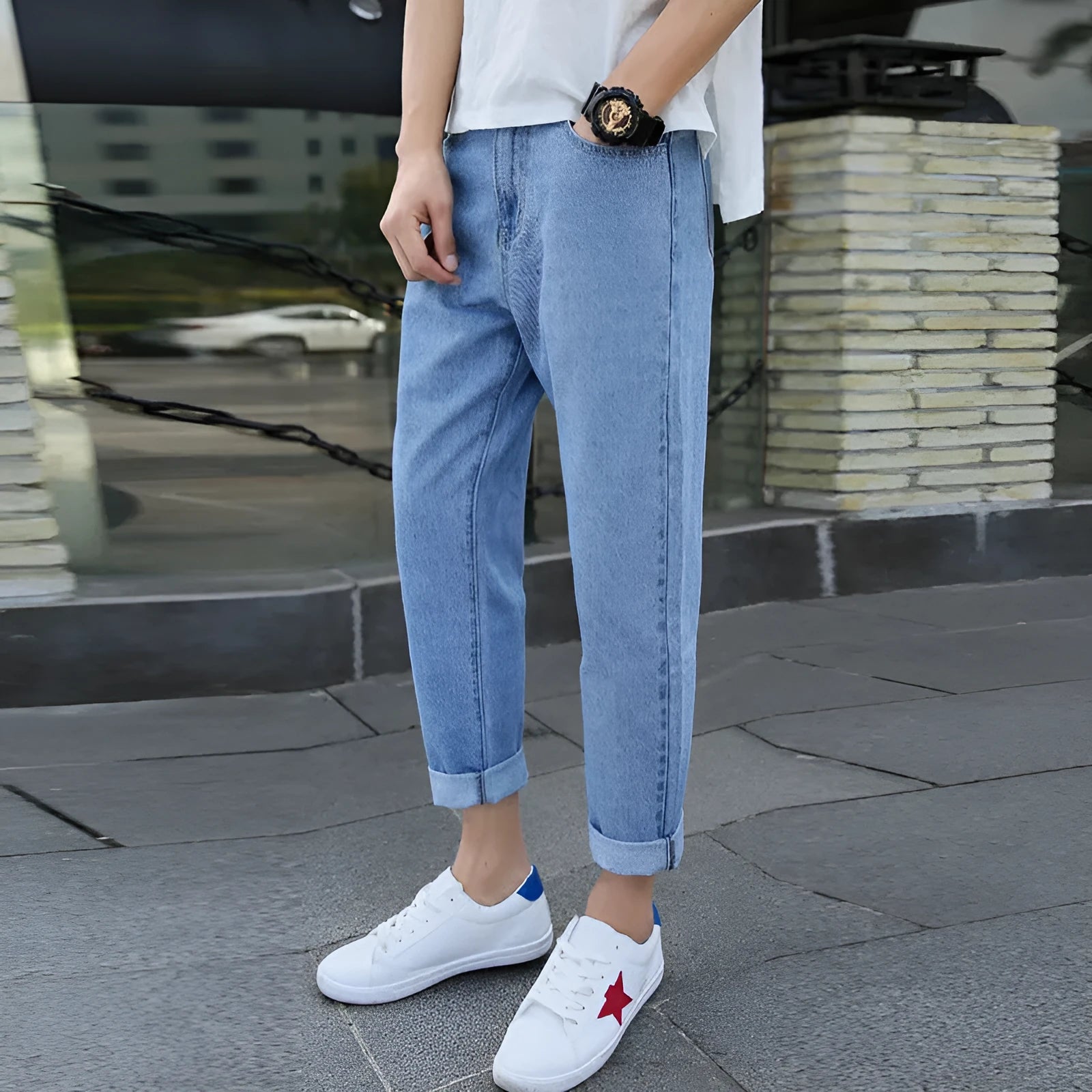 Men's straight-leg loose fit jeans in cotton fabric available in black or blue colours