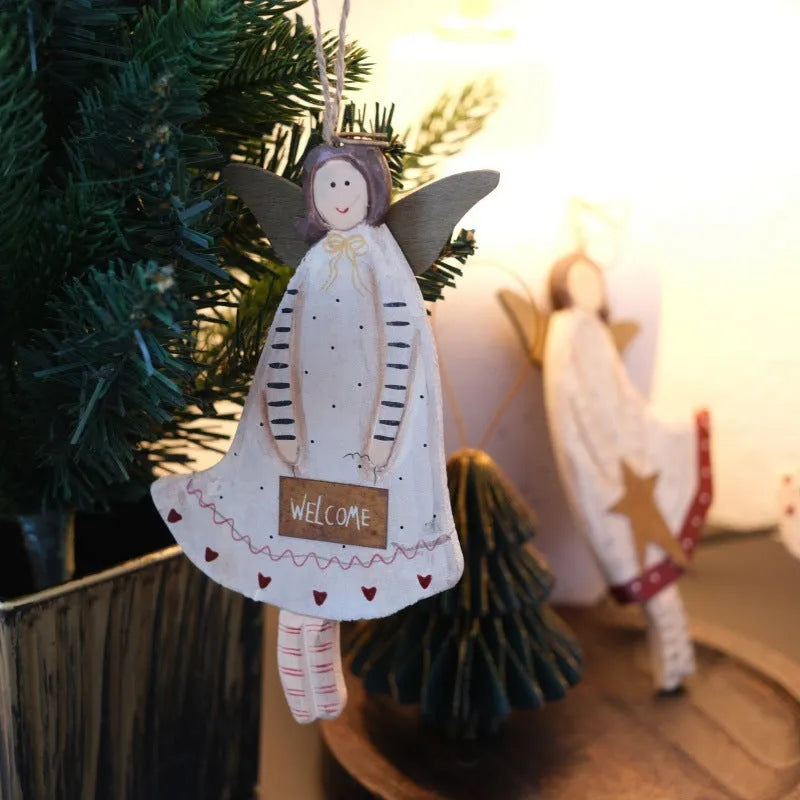 Hand-made wooden door pendant with hand-painted love heart, XINGX, or letters design in American country style.