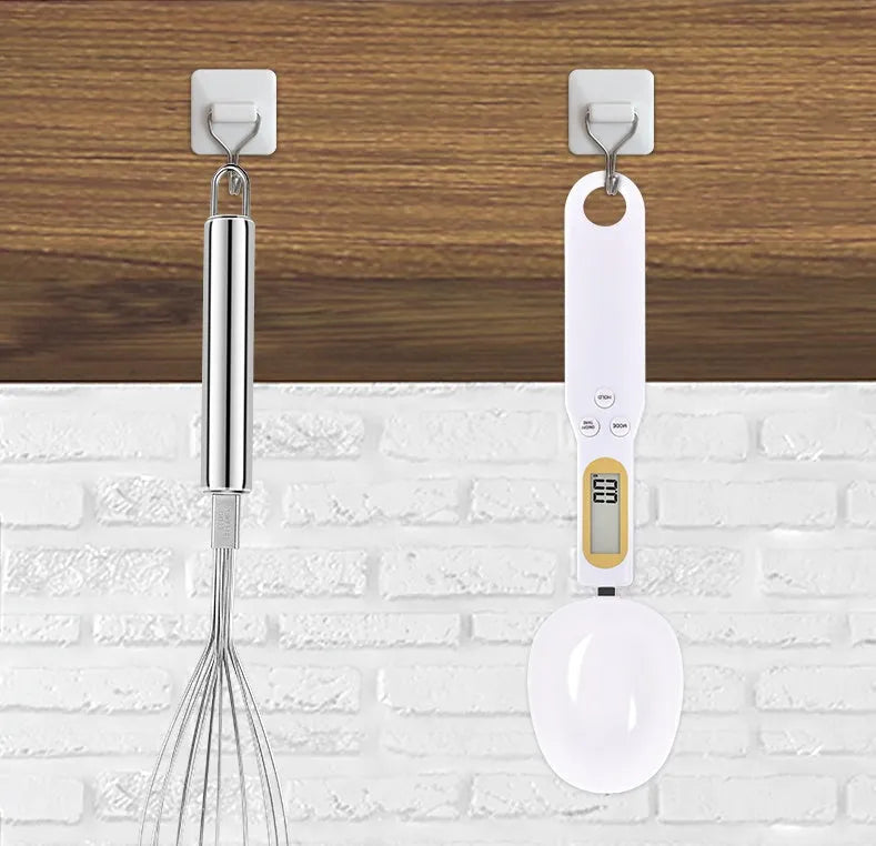Household electronic measuring spoon scale in black, total length 23.2cm, spoon measures 7cm by 5.6cm