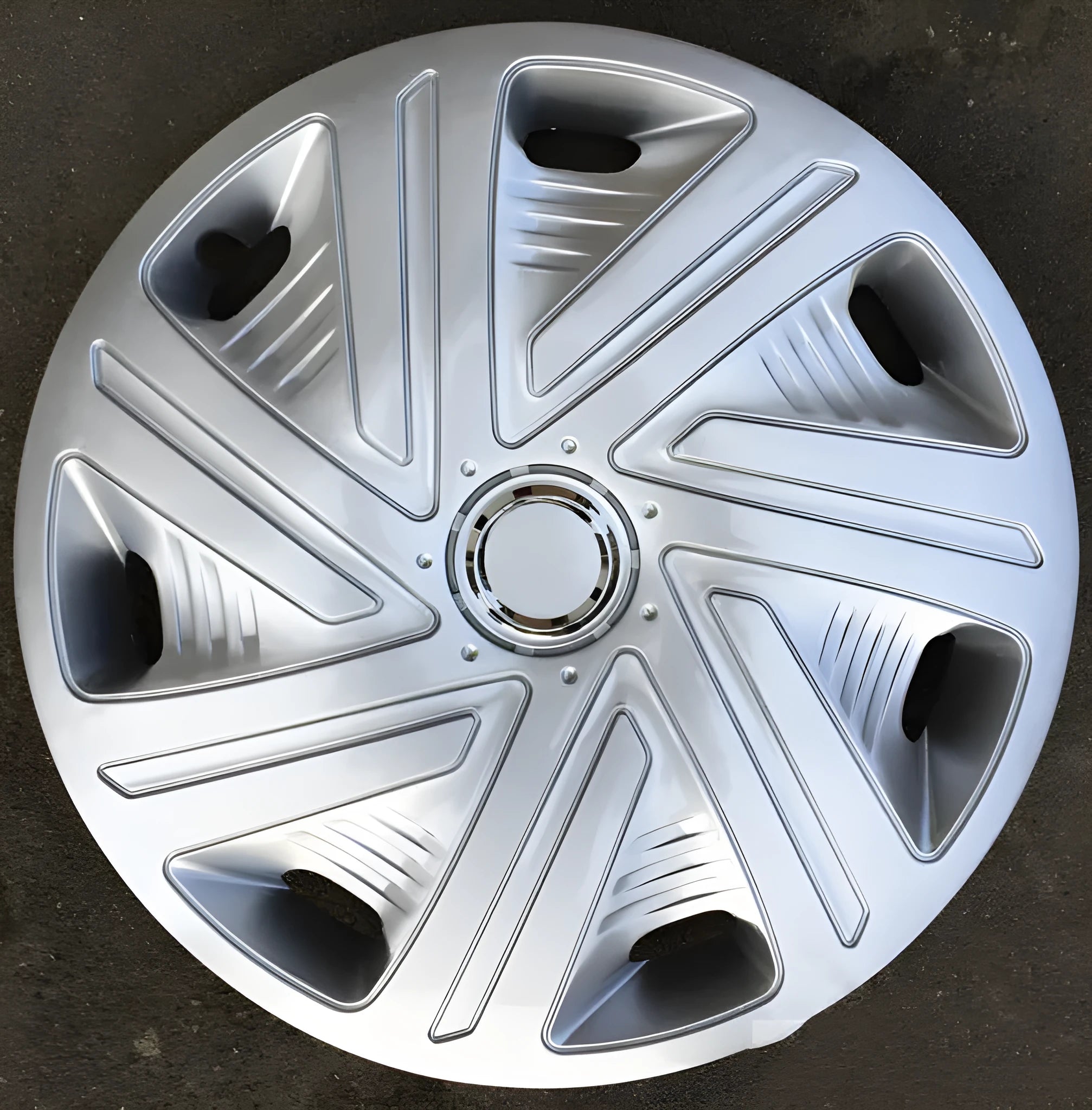Universal ABS plastic wheel hub cover in black, silver, and electroplating monochrome finishes for car decoration.