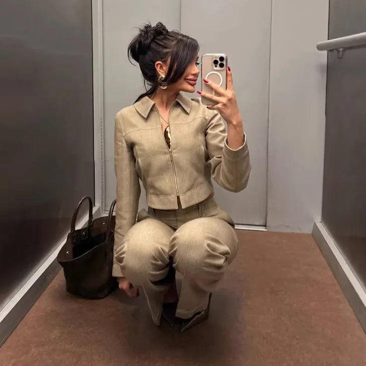 Women's herringbone pattern summer suit set with long sleeve jacket and straight-leg trousers