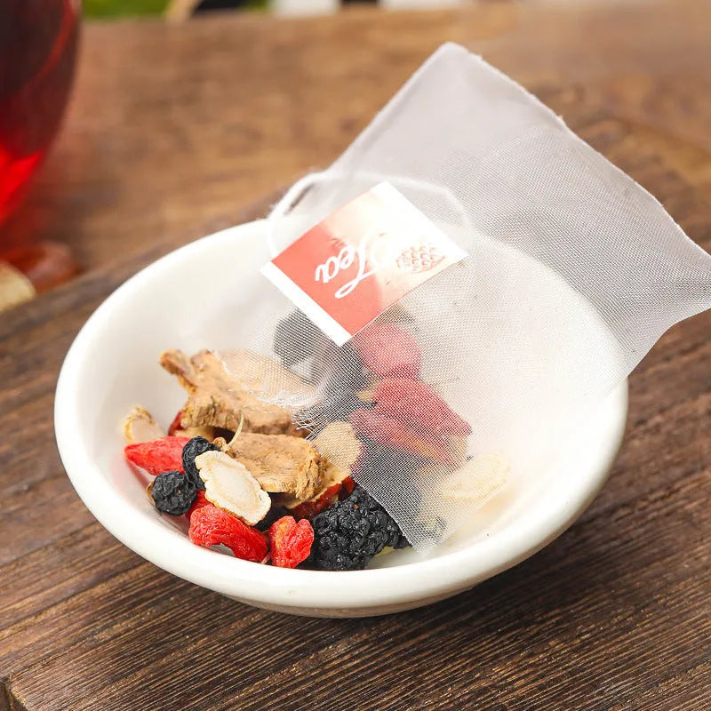 Box of ginseng black wolfberry tea containing 40 individual 5g tea sachets.