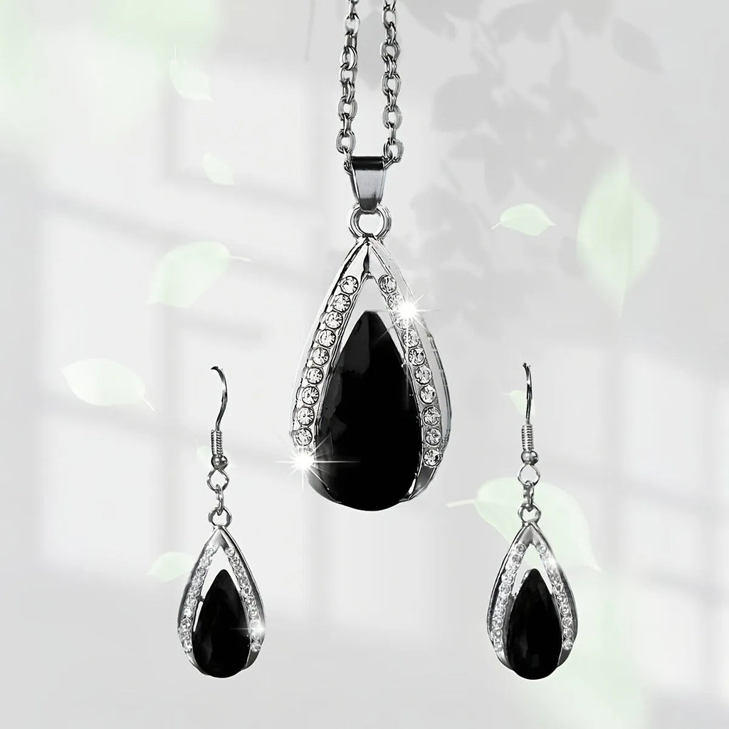 Black and red teardrop glass pendant necklace and matching earrings jewellery set.