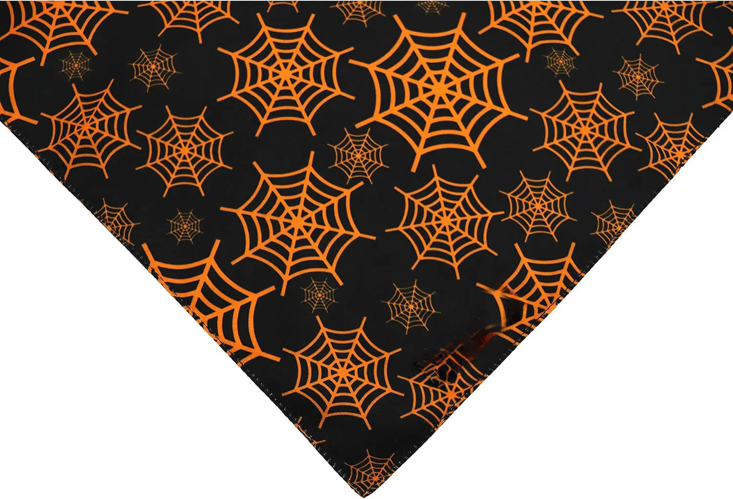 Reversible Halloween dog bandana with pumpkin and spider web patterns in black and orange, 65 x 45 x 45 cm