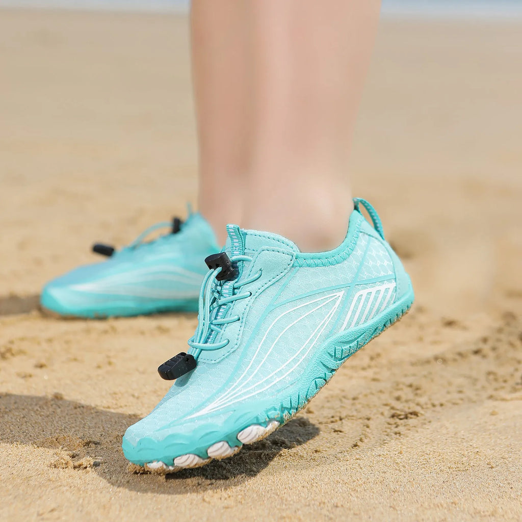 Children's quick-drying wading shoes with elastic band and non-slip rubber sole in blue colour.