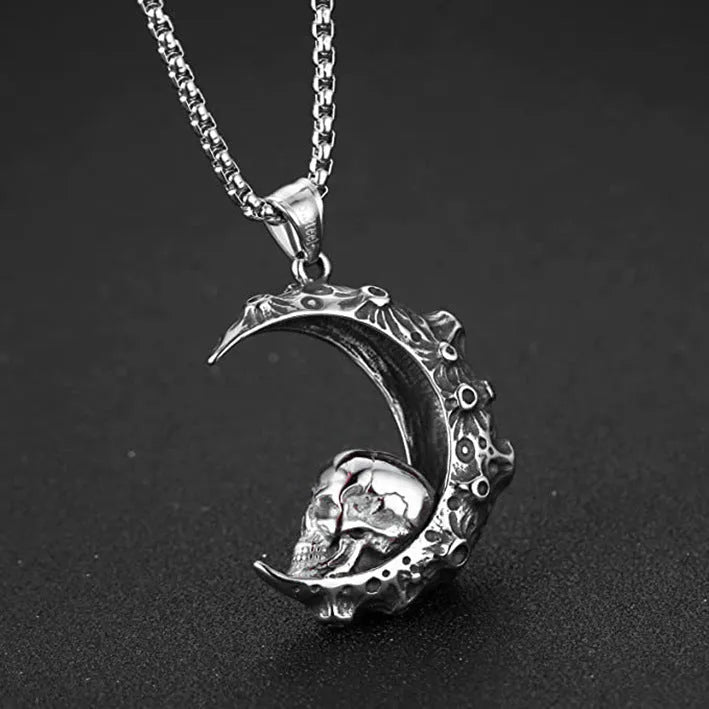 Men's silver skull pendant necklace on stainless steel chain, showing electroplated alloy pendant options.