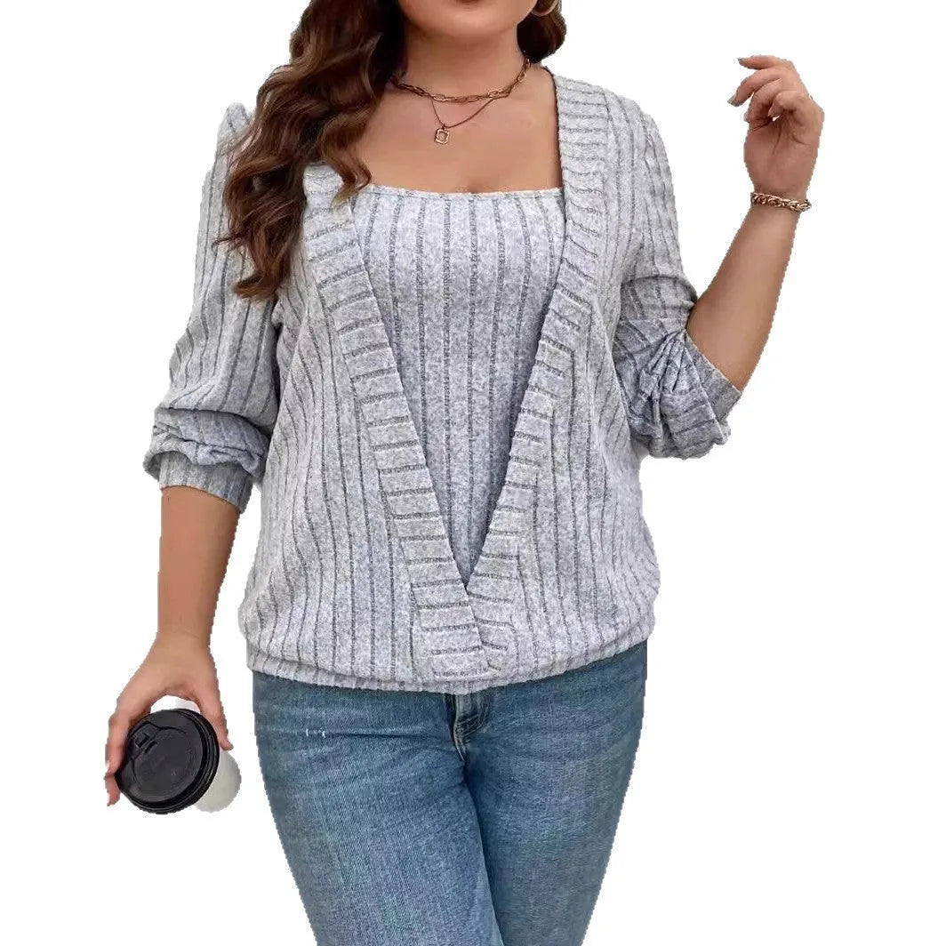 Solid colour rib knit V-neck false two-piece suit with long sleeves in loose fit.