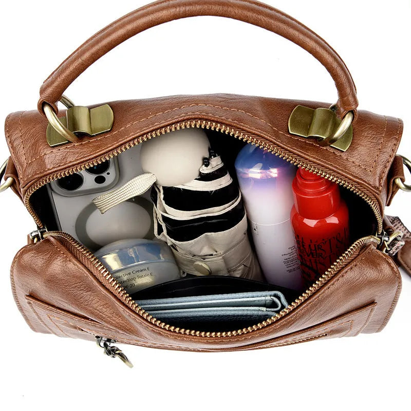 Retro-inspired women's crossbody bag in six colours with sandwich pocket design