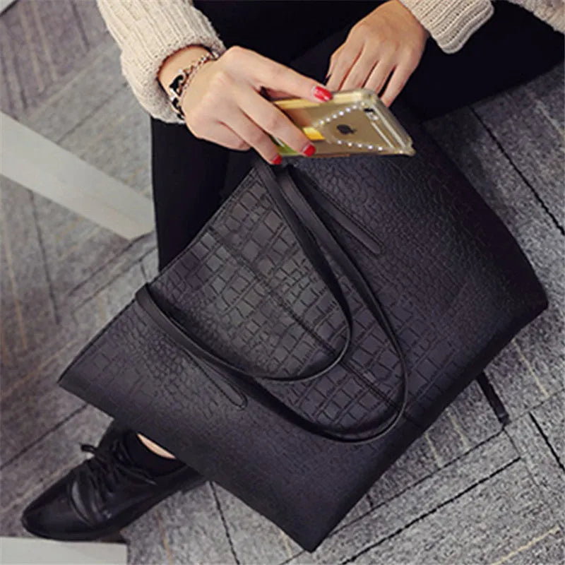 Simple fashion EuropeShoulder Bag for spring and summer 2021 in black or grey colours