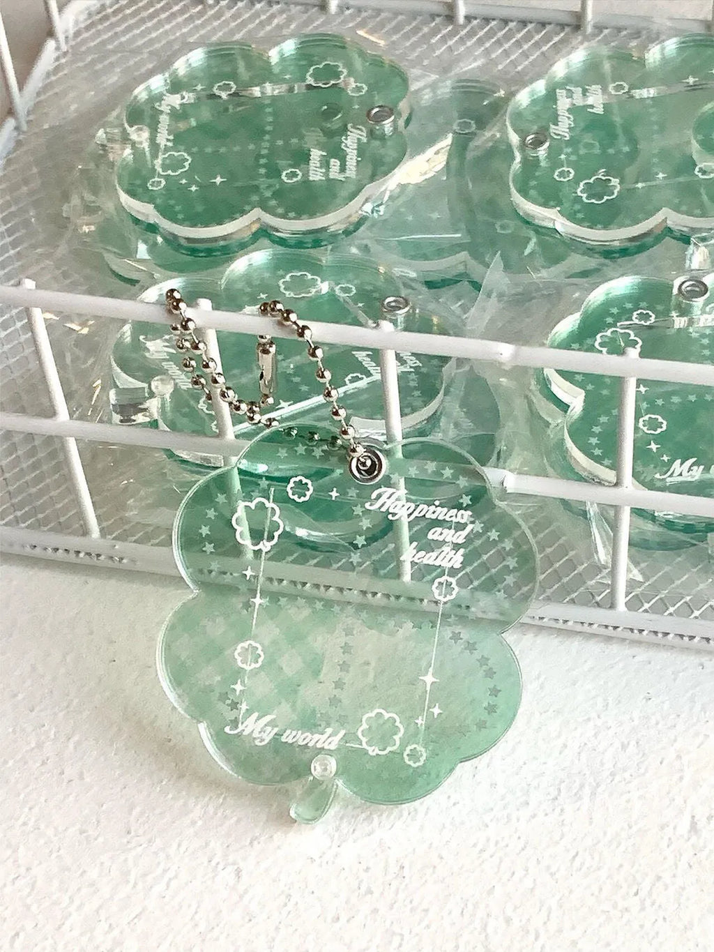 Four-leaf clover pendant acrylic phone lanyard keychain in elegant blue colour