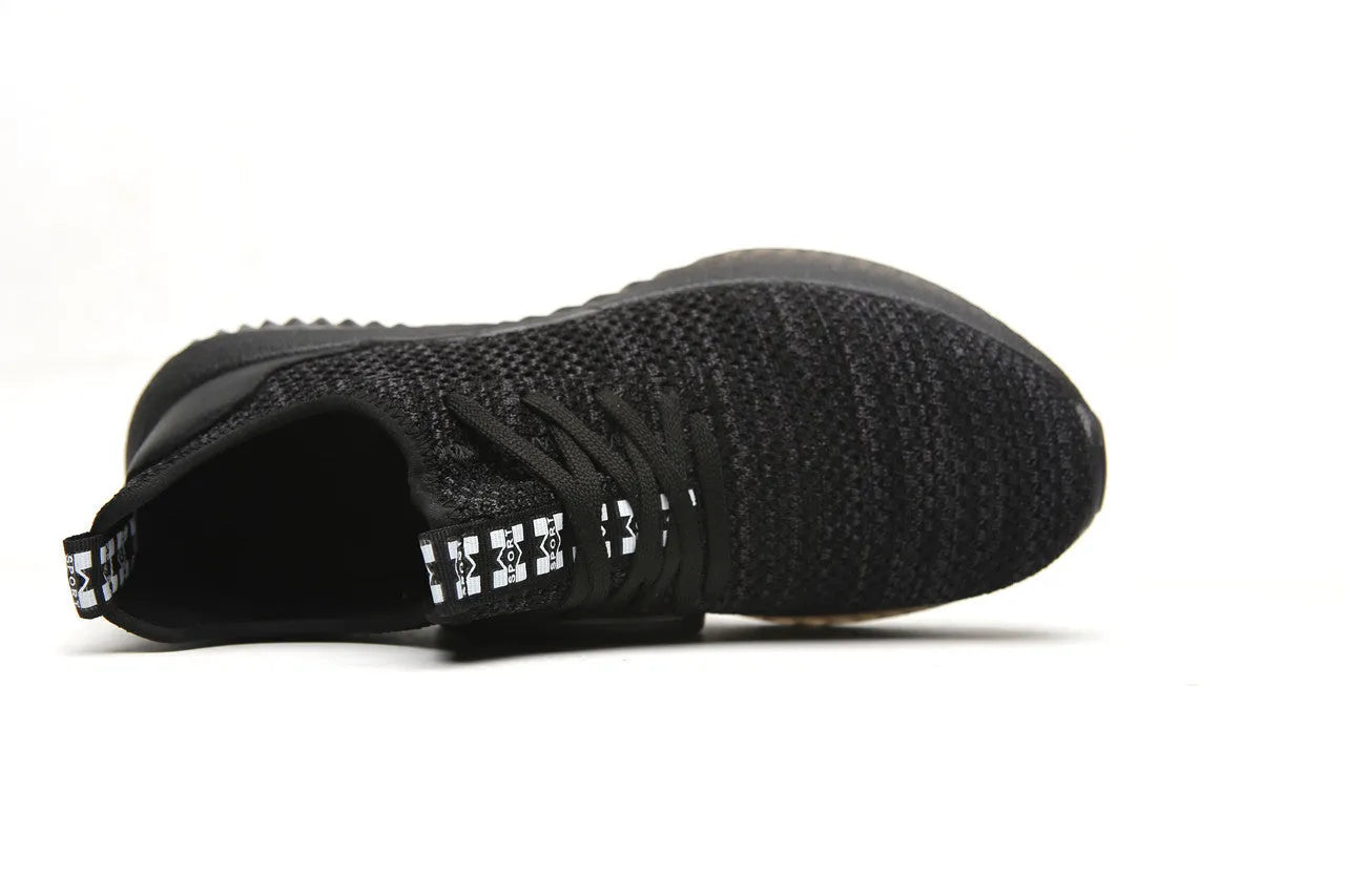 Work safety shoes with steel toe caps in black, featuring EVA shock-absorbing construction