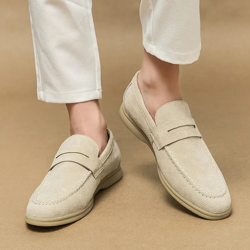 Men's leather slip-on casual shoes in black with round toe and mid heel