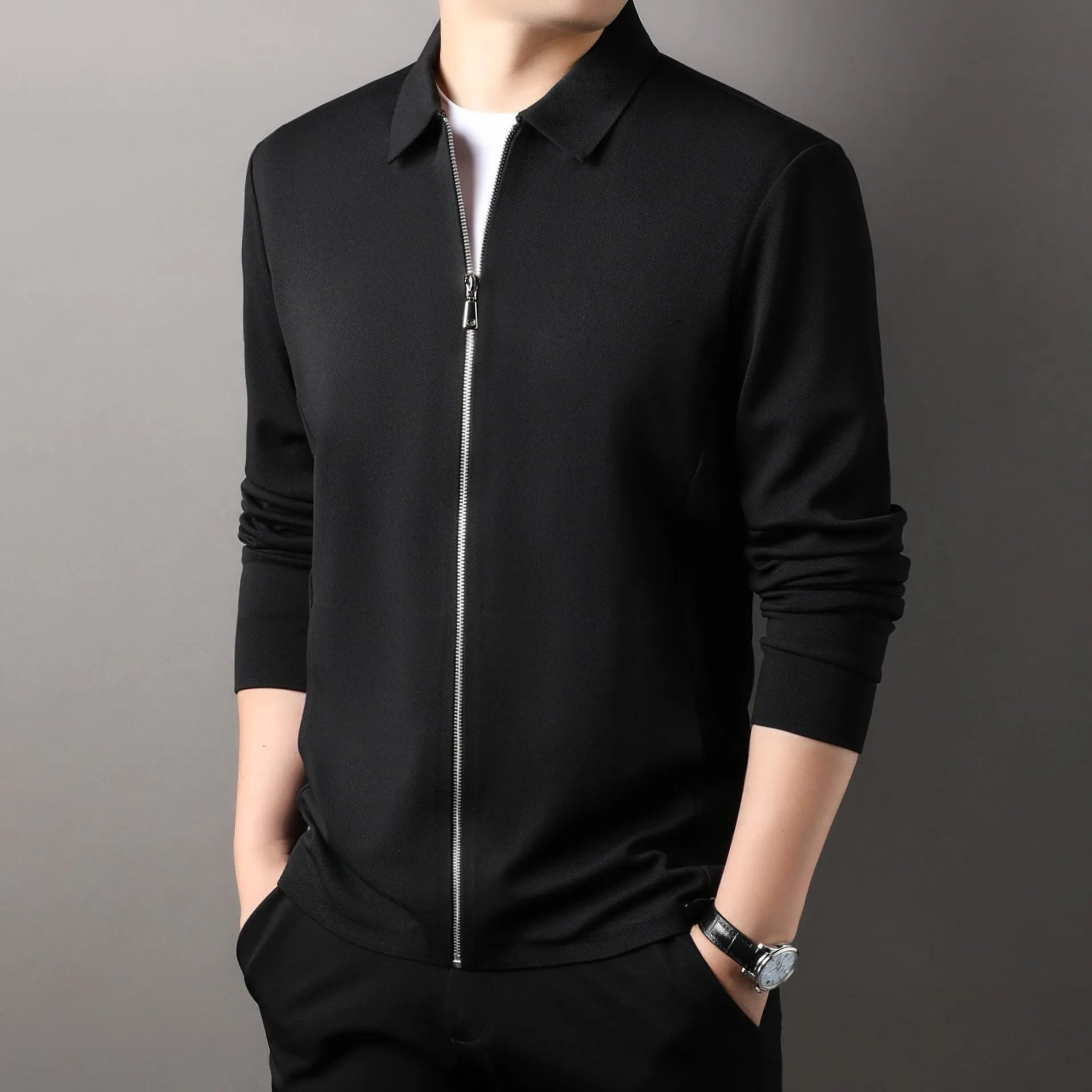 Men's polyester business casual jacket in black colour with regular sleeves and straight hem design