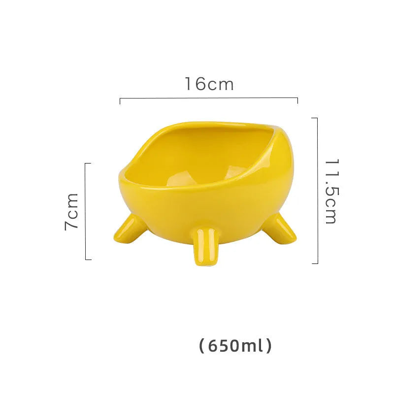 Ceramic cat food bowl with four legs, rounded arc shape, in green or yellow, small and large sizes