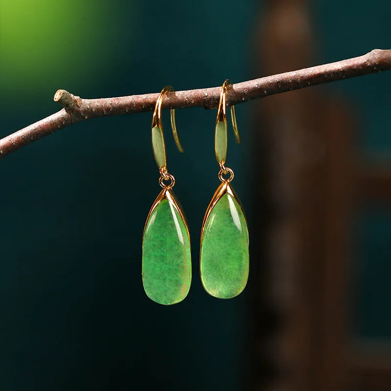Retro Chinese-style geometric earrings with water droplet design in jade colour